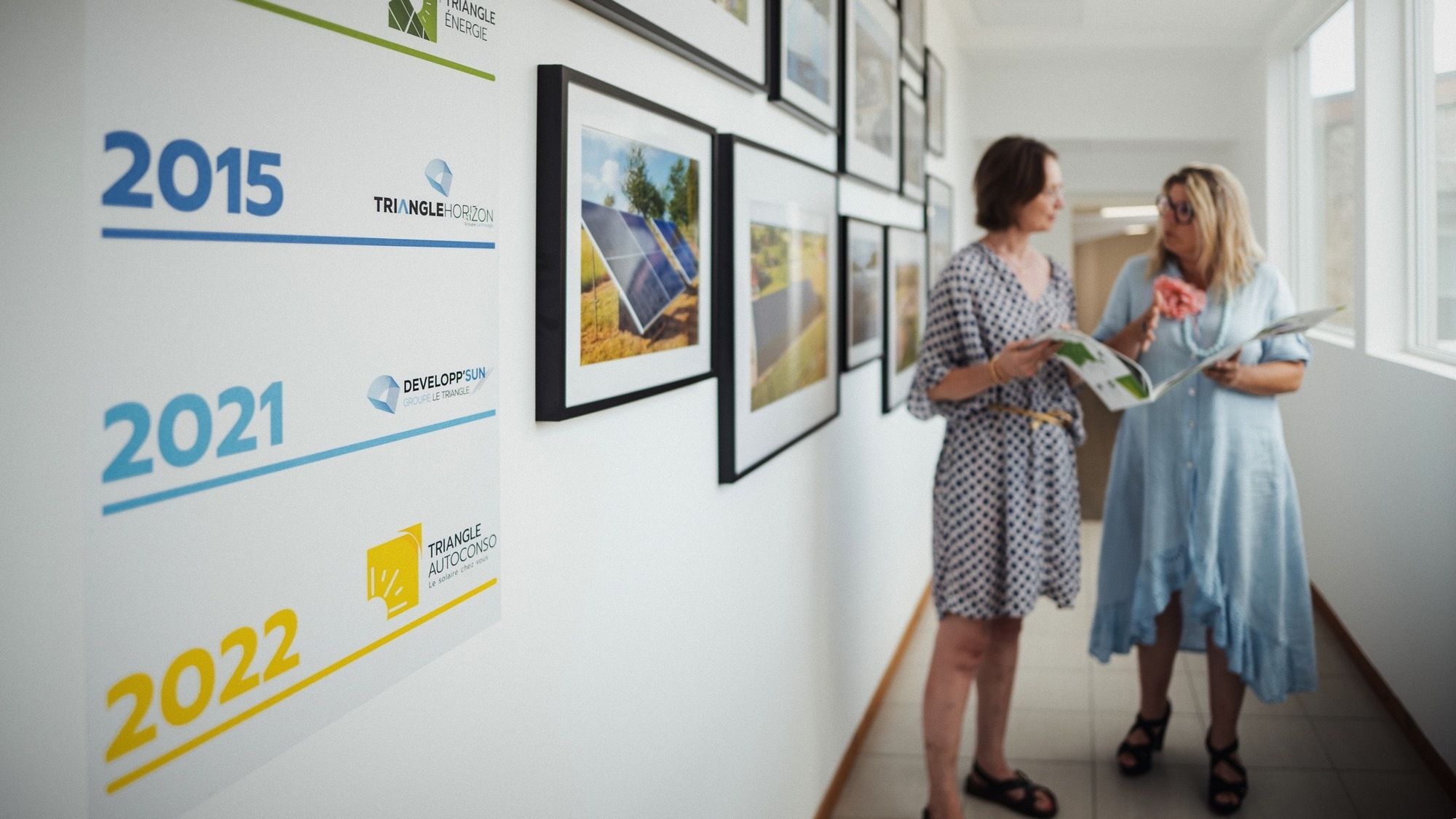 Manager du Groupe Le triangle en train d'échanger au coeur des locaux du Groupe Le Triangle à Morée dans le Loir et Cher